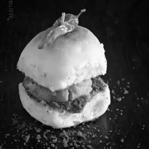 Peri Peri Vadapav