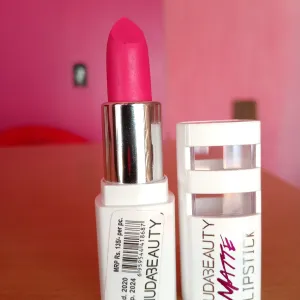 Ultra matte lipstick by HUDA BEAUTY