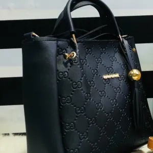 Louis vuitton
Paris sling