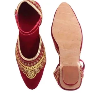 Garment Creation Premium  Printed new design rajasthani trending women heels juttiya