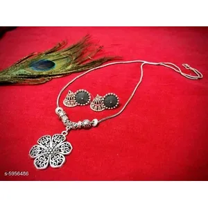 New Trendy Jewellery Set