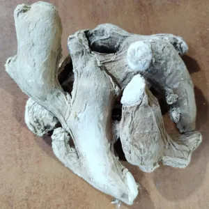 Dry ginger / Suka 100 g