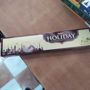 HOLIDAY 100g