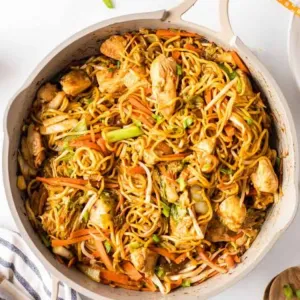 CHIKEN CHOWMIN | RFF