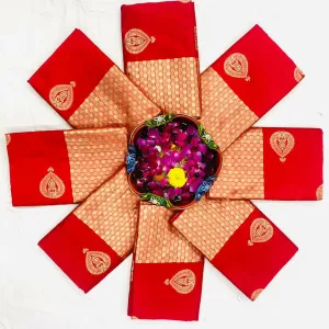 *FABRIC : SOFT LICHI SILK CLOTH.*

*DESIGN : BEAUTIFUL RICH PALLU & JACQUARD WORK ON ALL OVER THE SAREE.*

*BLOUSE : CONTRAST EXCLUSIVE JACQUARD BORDER.*

