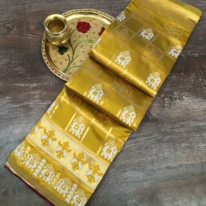 *🌷Banarasi Saree🌷*

The Saree is a Suitable Amalgamation Of Style With the Grace That is Required From an Ethinic Wear.
You Can Wear it To Casual Occasions as well as Make it a Part of your Festival wear.

*Saree*
Saree Fabric : *Patola* (Jequard)
Saree Length : 5.5 meter

*Blouse*
Blouse Fabric : *0.90 meter Unstitch*

