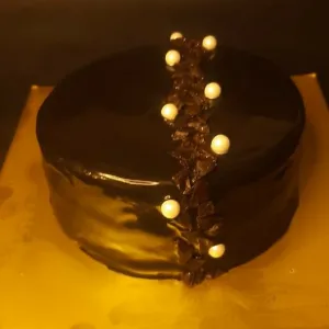 Chocolate almond praline cake