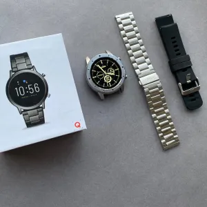 FOSSIL Q SMART WATCH