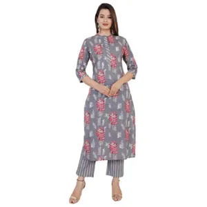 GIRL'S CLOTHING COMPLETE SET