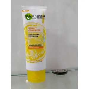 Garnier Bright complete face Wash