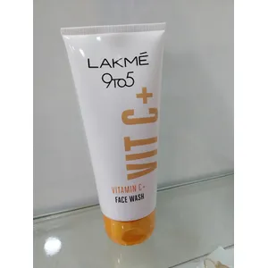 Lakme 9to5 Vitamin C+ Face Wash