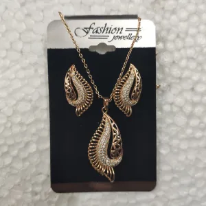 Ladies chain, locket with earnings