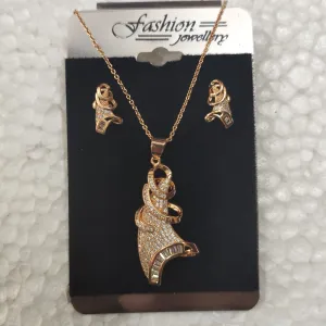 Ladies chain locket with earnings