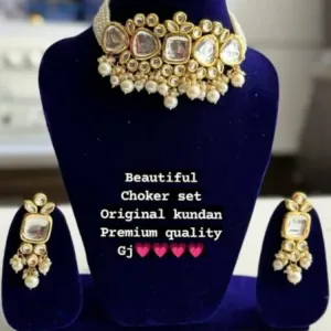 Beautiful Choker Set 
