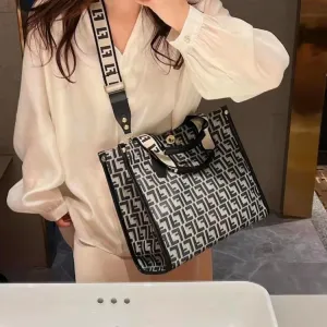 Fendi Handbags 