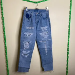 DAMAGED AND Ripped soft premium jeans
size 28 to 36 available
free shipping available