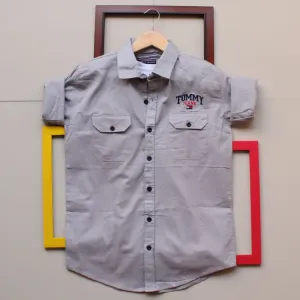 Tommy Hilfiger 
*Cargo shirts*
💫 *Size :M L Xl* 
💫 *Shipping free*
👉🏻 *FINEST QUALITY 