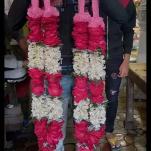 গোলাপ ও রজনীগন্ধা মালা 