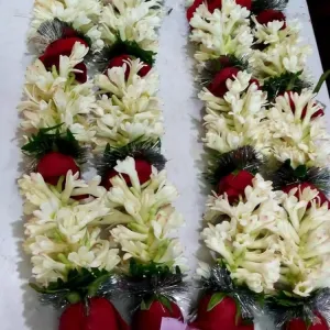 রজনীগন্ধা মালা