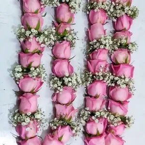 রোজ পার্ল মালা