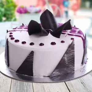 Blueberry Flavour cake with chocolate garnishing