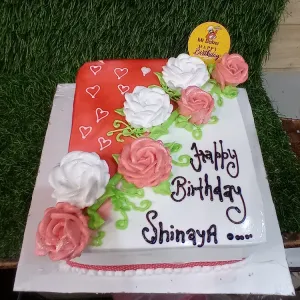 Cream rose Square cake