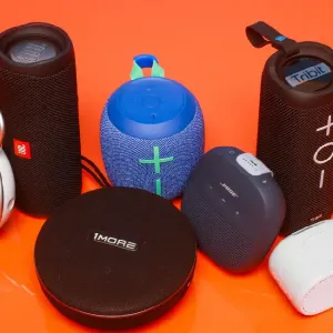 BLUETOOTH SPEAKERS 