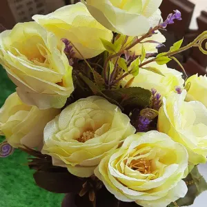 Artificial flowers