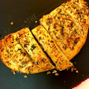 Paneer Schezwan Garlic Bread