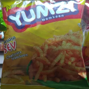 Yumzi namkeen