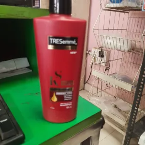 TRESEMME NEW 180ml