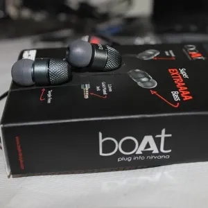 boAt BassHeads 225 in-Ear Wired Earphones