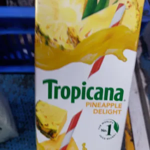 TROPICANA pineapplev1L