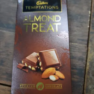 ALMOND TREAT 72g