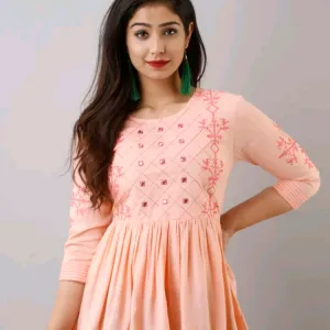 Classic Sensational Women Tops & Tunics