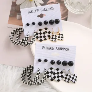 polka retro style earring card;  pack of 6 earrings