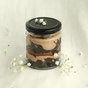 Chocolate chip jar cake
