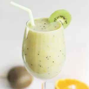 Kiwi Milkshake - Poorna Cafe 