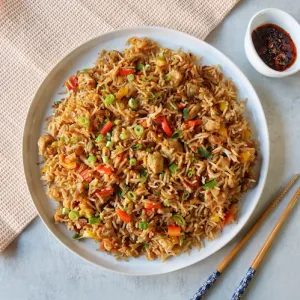 Chicken schezwan fried rice 