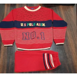 New kids wear red D003