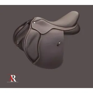 Brown jumping saddle