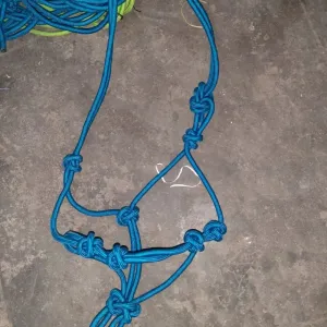 ROPE HALTER