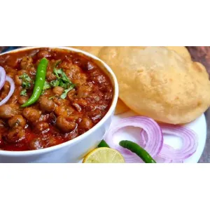 Chhole bhature ( छोले भटूरे )