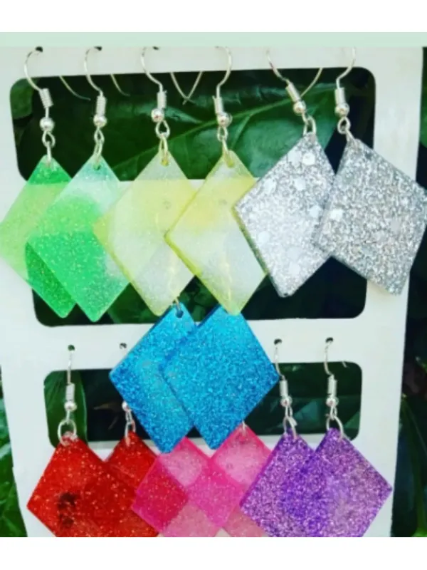 Traingle Resin earrings