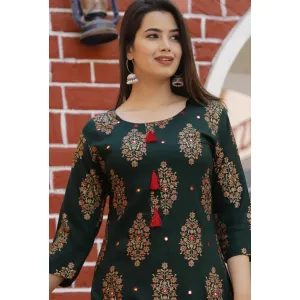 Salwar kameez with half sleeves
