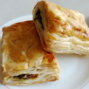 Veg Puff  - jayalakshmi