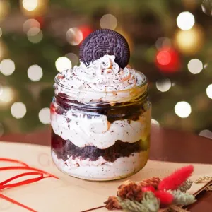 Oreo jar cake