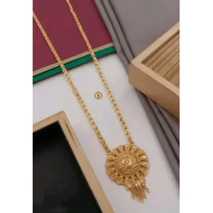 Bold Glamour: Elite Chunky Gold-Plated Necklace - Statement Style