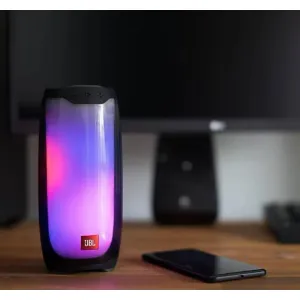 BLUETOOTH SPEAKERS 