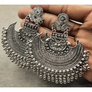 Solid Rajwadi Style Traditional Earring